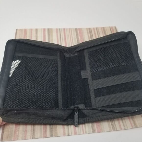 GAME BOY ADVANCE SP ZIPPERED CASE - Picture 6 of 10